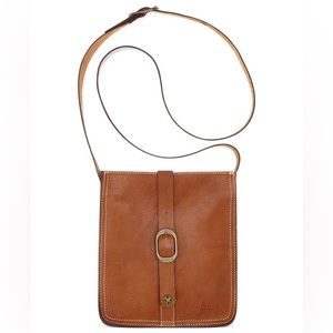 NWT Patricia Nash Venezia Bag in Tan